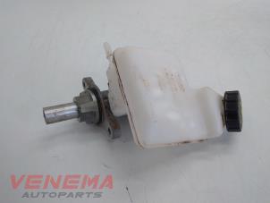 Gebruikte Hoofdremcilinder Ford Fiesta 7 1.0 EcoBoost 12V Prijs € 49,99 Margeregeling aangeboden door Venema Autoparts