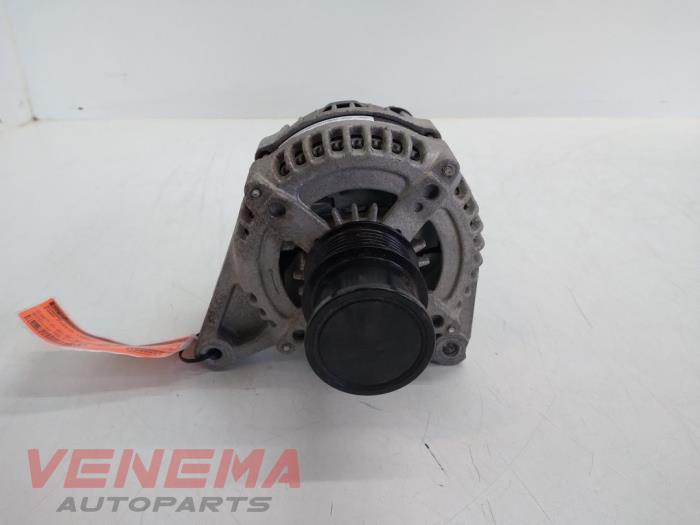 Gebruikte Dynamo Ford Fiesta 7 1.0 EcoBoost 12V Prijs € 24,99 Margeregeling aangeboden door Venema Autoparts