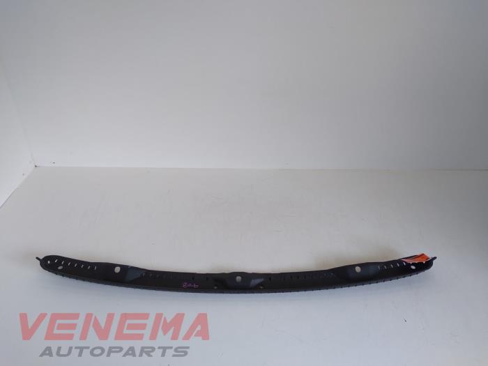 Gebruikte Diversen BMW X1 (F48) sDrive 18d 2.0 16V Prijs € 14,99 Margeregeling aangeboden door Venema Autoparts