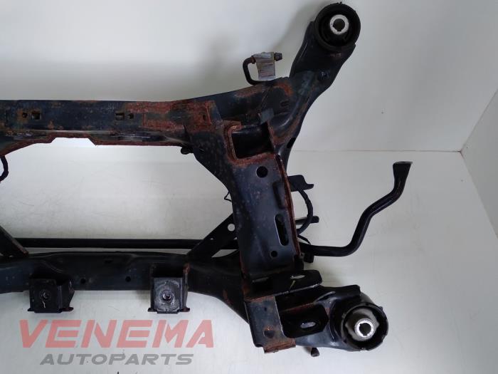 Subframe van een Jaguar F-Pace 3.0 D 24V AWD 2018