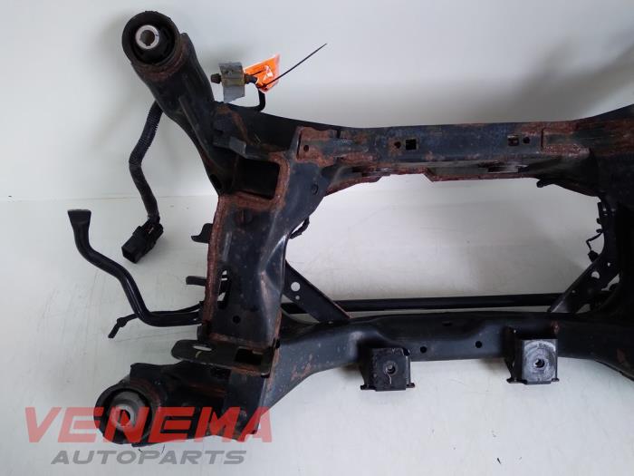 Subframe van een Jaguar F-Pace 3.0 D 24V AWD 2018