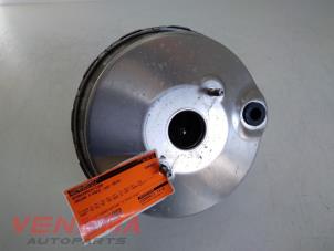 Gebruikte Rembooster Jaguar F-Pace 3.0 D 24V AWD Prijs € 124,99 Margeregeling aangeboden door Venema Autoparts