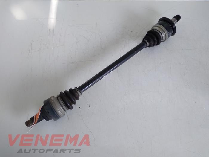 Gebruikte Steekas rechts-achter BMW 1 serie (F20) 116i 1.5 12V Prijs € 39,99 Margeregeling aangeboden door Venema Autoparts