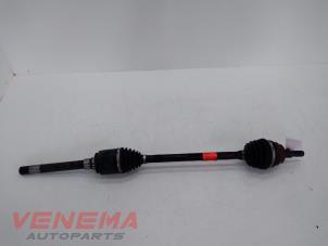 Gebruikte Homokineetas rechts-voor Mercedes ML II (164/4JG) 3.5 350 4-Matic V6 24V Prijs € 49,99 Margeregeling aangeboden door Venema Autoparts