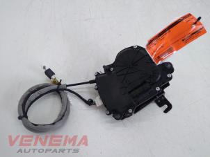 Gebruikte Sluithulpmotor achterklep BMW 4 serie Gran Coupe (F36) 430d 3.0 24V Prijs € 99,99 Margeregeling aangeboden door Venema Autoparts