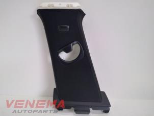 Gebruikte Stijlbekleding midden-links BMW 4 serie Gran Coupe (F36) 430d 3.0 24V Prijs € 19,99 Margeregeling aangeboden door Venema Autoparts