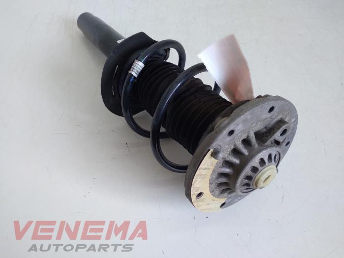 Schokdemperpoot rechts-voor van een BMW 4 serie Gran Coupe (F36) 430d 3.0 24V 2016