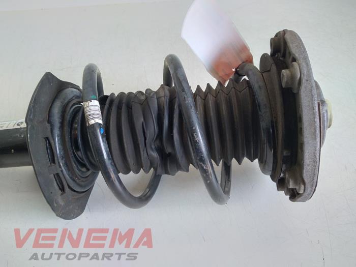 Schokdemperpoot rechts-voor van een BMW 4 serie Gran Coupe (F36) 430d 3.0 24V 2016