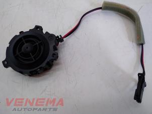 Gebruikte Luidspreker Volkswagen Polo VI (AW1) 1.0 TSI 12V Prijs € 9,99 Margeregeling aangeboden door Venema Autoparts