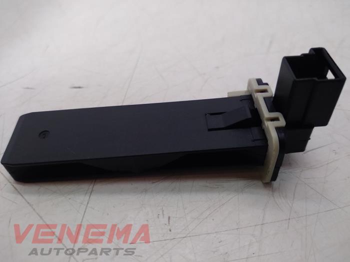 Temperatuursensor binnen van een BMW 4 serie Gran Coupe (F36) 420i 2.0 Turbo 16V 2015