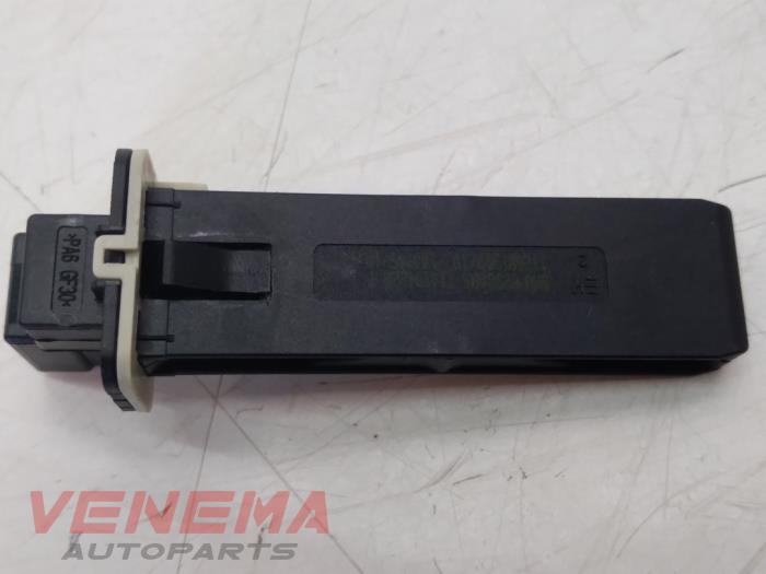 Temperatuursensor binnen van een BMW 4 serie Gran Coupe (F36) 420i 2.0 Turbo 16V 2015