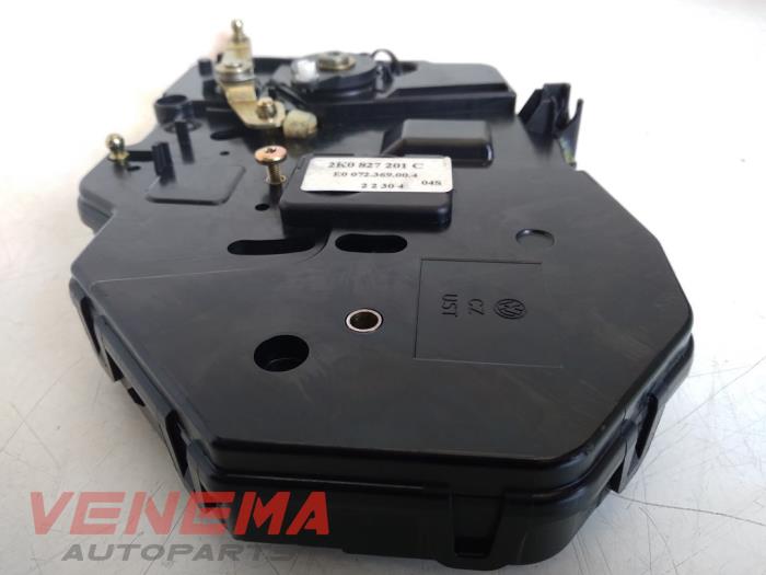 Slotmechaniek achterdeur Bus-Bestel van een Volkswagen Caddy III (2KA,2KH,2CA,2CH) 2.0 SDI 2004