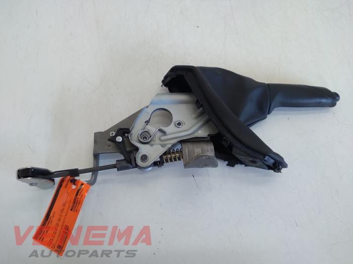 Gebruikte Handrem Mechaniek BMW 1 serie (F20) 120i 1.6 16V Prijs € 44,99 Margeregeling aangeboden door Venema Autoparts