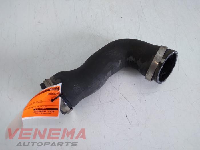 Gebruikte Intercooler Slang Volkswagen Golf VI (5K1) 2.0 GTI 16V Prijs € 14,99 Margeregeling aangeboden door Venema Autoparts