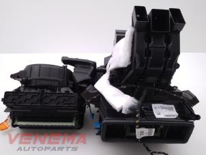 Gebruikte Chaufagebak Seat Leon SC (5FC) 2.0 TDI FR 16V Prijs € 99,99 Margeregeling aangeboden door Venema Autoparts
