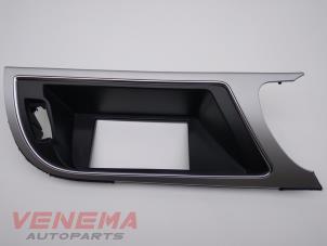 Gebruikte Dashboard sierlijst Audi A5 Sportback (8TA) 2.0 TFSI 16V Prijs € 69,99 Margeregeling aangeboden door Venema Autoparts