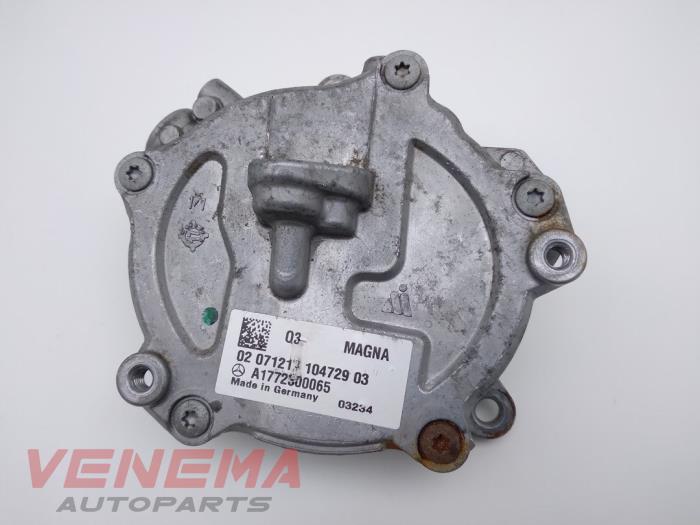 Gebruikte Vacuumpomp (Benzine) Mercedes C (R205) 4.0 C-63 AMG V8 Biturbo Prijs € 149,99 Margeregeling aangeboden door Venema Autoparts