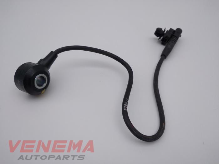 Gebruikte Pingelsensor Mercedes C (R205) 4.0 C-63 AMG V8 Biturbo Prijs € 9,99 Margeregeling aangeboden door Venema Autoparts