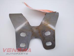 Gebruikte Steun (diversen) Mercedes C (R205) C-63 AMG 4.0 V8 Biturbo Prijs € 19,99 Margeregeling aangeboden door Venema Autoparts