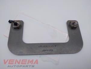 Gebruikte Steun (diversen) Mercedes C (R205) C-63 AMG 4.0 V8 Biturbo Prijs € 19,99 Margeregeling aangeboden door Venema Autoparts