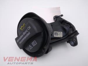 Gebruikte Vulpijp olie Mercedes C (R205) C-63 AMG 4.0 V8 Biturbo Prijs € 34,99 Margeregeling aangeboden door Venema Autoparts