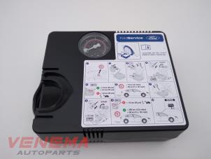 Gebruikte Compressor Ford Fiesta 7 1.1 Ti-VCT 12V 85 Prijs € 19,99 Margeregeling aangeboden door Venema Autoparts