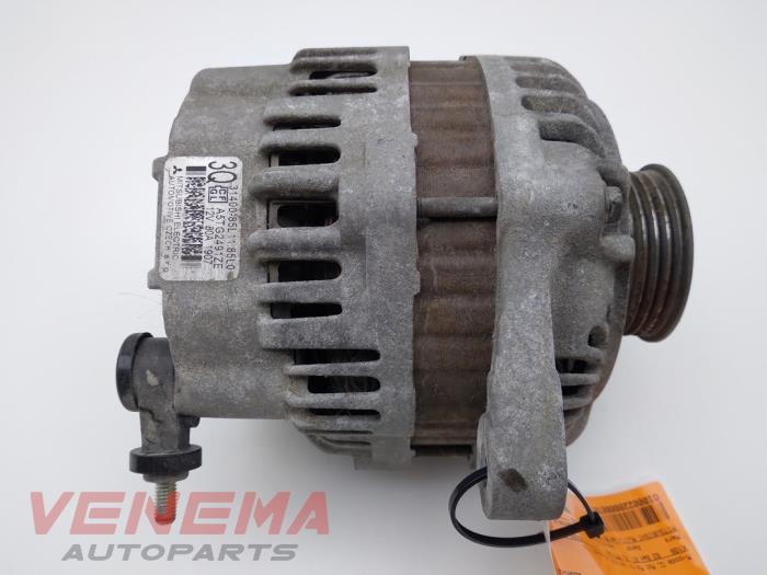 Gebruikte Dynamo Opel Agila Mk.II (B) 1.0 12V Twinport Prijs € 49,99 Margeregeling aangeboden door Venema Autoparts