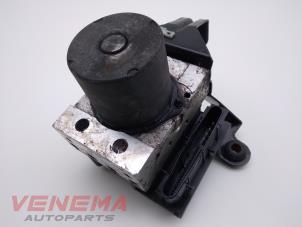 Gebruikte ABS Pomp Ford Transit 2.2 TDCi 16V Prijs € 74,99 Margeregeling aangeboden door Venema Autoparts