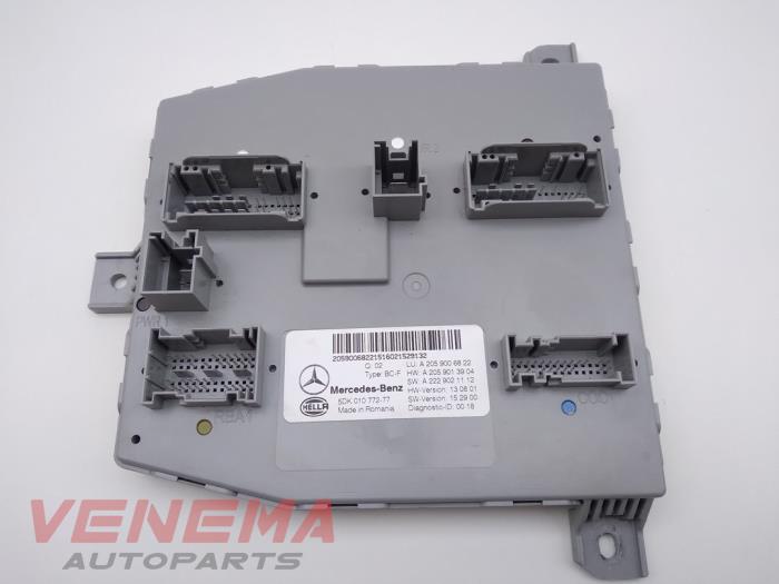 Gebruikte Comfort Module Mercedes C (W205) C-200 2.0 CGI 16V Prijs € 49,99 Margeregeling aangeboden door Venema Autoparts