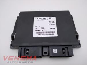 Gebruikte Computer Automatische Bak Mercedes C (W205) C-200 2.0 CGI 16V Prijs € 24,99 Margeregeling aangeboden door Venema Autoparts