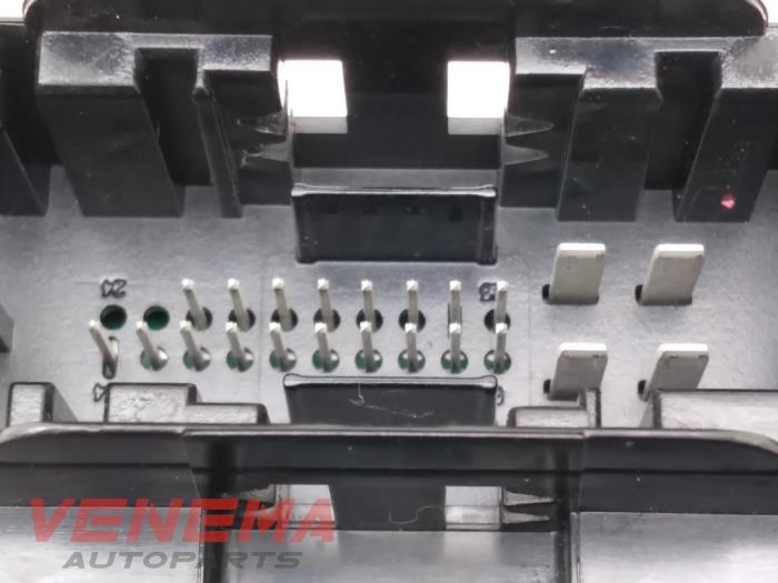 Computer Koeling van een Mercedes-Benz C (W205) C-200 2.0 CGI 16V 2017