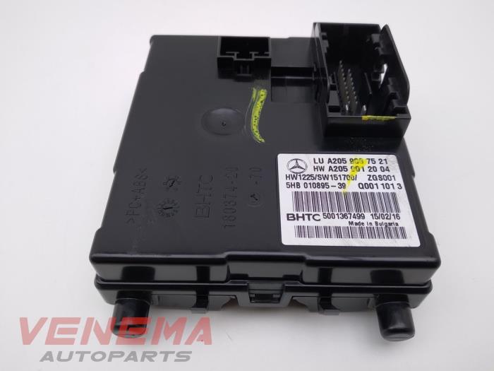 Computer Koeling van een Mercedes-Benz C (W205) C-200 2.0 CGI 16V 2017