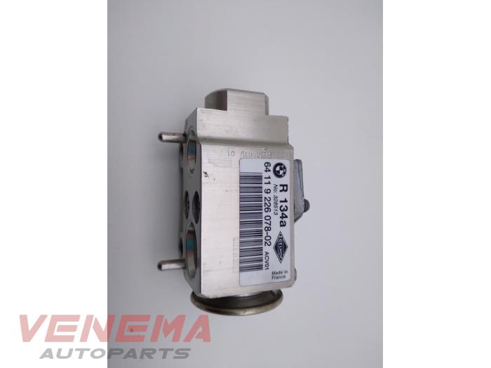 Gebruikte Airco expansieklep BMW 1 serie (E81) 116i 2.0 16V Prijs € 28,99 Margeregeling aangeboden door Venema Autoparts