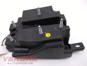 Gebruikte Steun (diversen) Opel Corsa F (UB/UH/UP) 1.2 12V 100 Prijs € 14,99 Margeregeling aangeboden door Venema Autoparts