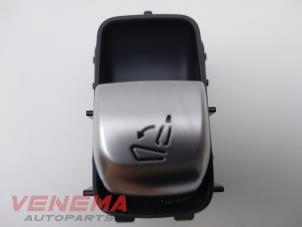 Gebruikte Schakelaar Mercedes E Estate (S213) E-200d 2.0 Turbo 16V Prijs € 9,99 Margeregeling aangeboden door Venema Autoparts