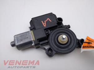 Gebruikte Raammotor Portier Volkswagen Polo V (6R) 1.4 TDI 12V 90 Prijs € 9,99 Margeregeling aangeboden door Venema Autoparts