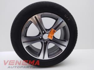 Gebruikte Velg + Band Mercedes E Estate (S213) E-200d 2.0 Turbo 16V Prijs € 149,99 Margeregeling aangeboden door Venema Autoparts