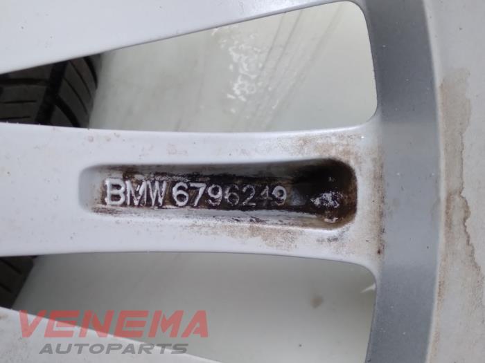 Sportvelgenset + winterbanden van een BMW 4 serie (F32) 435i xDrive 3.0 24V 2013