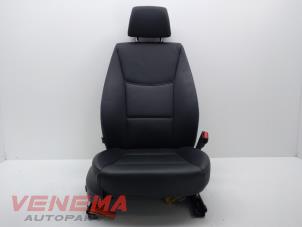Gebruikte Voorstoel rechts BMW X3 (F25) xDrive35d 24V Prijs € 249,99 Margeregeling aangeboden door Venema Autoparts