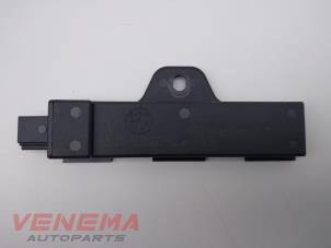 Gebruikte Keyless entry antenne BMW X3 (F25) xDrive35d 24V Prijs € 9,99 Margeregeling aangeboden door Venema Autoparts