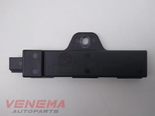 Gebruikte Keyless entry antenne BMW X3 (F25) xDrive35d 24V Prijs € 9,99 Margeregeling aangeboden door Venema Autoparts