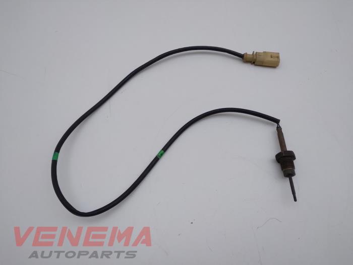 Gebruikte Uitlaat temperatuursensor Volkswagen Touran (5T1) 2.0 TDI 110 Prijs € 39,99 Margeregeling aangeboden door Venema Autoparts