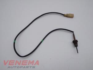 Gebruikte Uitlaat temperatuursensor Volkswagen Touran (5T1) 2.0 TDI 110 Prijs € 39,99 Margeregeling aangeboden door Venema Autoparts