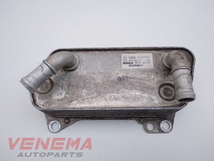 Gebruikte Oliekoeler Volkswagen Touran (5T1) 2.0 TDI 110 Prijs € 29,99 Margeregeling aangeboden door Venema Autoparts