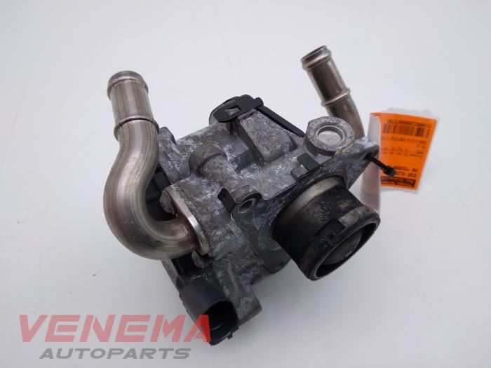 Gebruikte Uitlaat gasklep (EGR) Volkswagen Touran (5T1) 2.0 TDI 110 Prijs € 29,99 Margeregeling aangeboden door Venema Autoparts