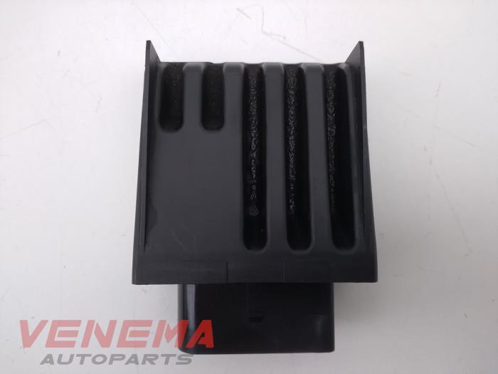 Gebruikte Brandstofpomp module Volkswagen Touran (5T1) 2.0 TDI 110 Prijs € 49,99 Margeregeling aangeboden door Venema Autoparts