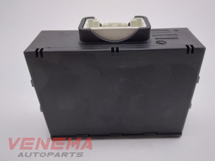 Computer Body Control van een Peugeot 108 1.2 VTi 12V 2017