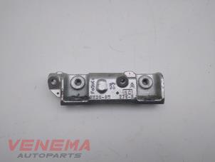 Gebruikte Steun (diversen) Jaguar F-Pace 3.0 D 24V AWD Prijs € 8,99 Margeregeling aangeboden door Venema Autoparts