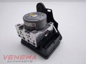 Gebruikte ABS Pomp Volkswagen Golf Sportsvan (AUVS) 1.2 TSI 16V BlueMOTION Prijs € 299,99 Margeregeling aangeboden door Venema Autoparts