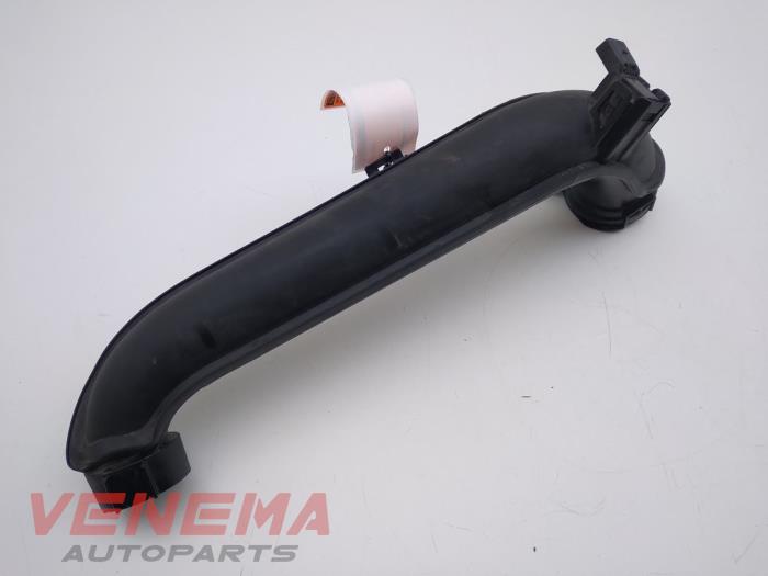 Gebruikte Intercooler Buis Volkswagen Golf Sportsvan (AUVS) 1.2 TSI 16V BlueMOTION Prijs € 14,99 Margeregeling aangeboden door Venema Autoparts